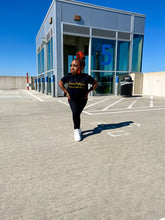 Load image into Gallery viewer, Short Sleeve Signature T-Shirt EXTRA PETITE